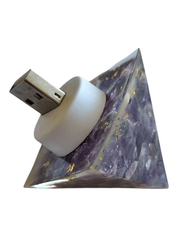 USB night light, Amethyst chip with gold leaf resin pyramid