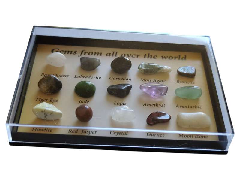 Mini Gem chart with samples of gems from over the world in acrylic case, 84 x 59mm
