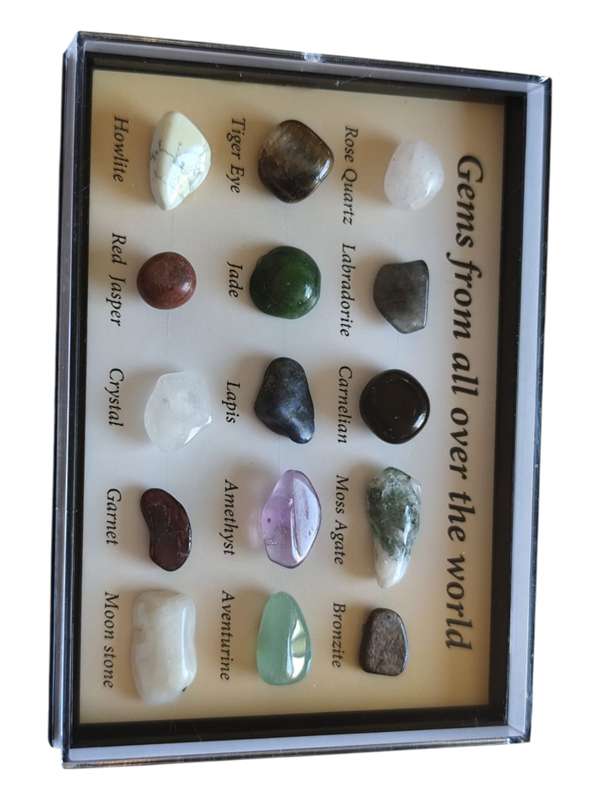 Mini Gem chart with samples of gems from over the world in acrylic case, 84 x 59mm