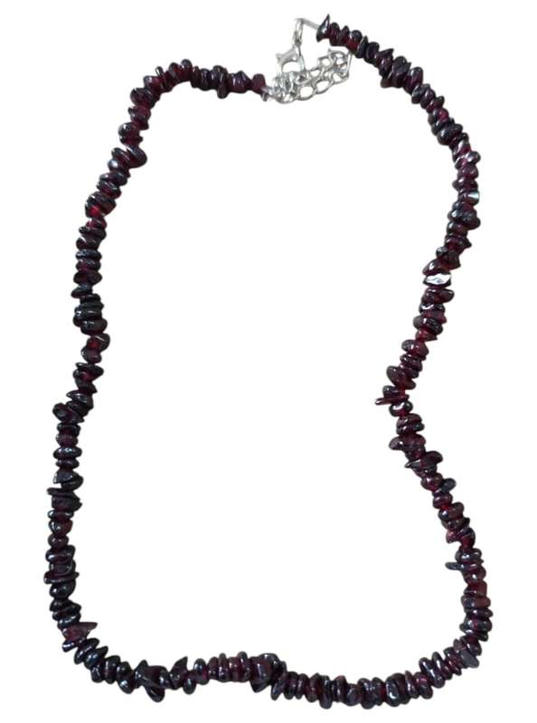Garnet chip necklace, extender chain, 46.5cm include lobster clasp and extender chain