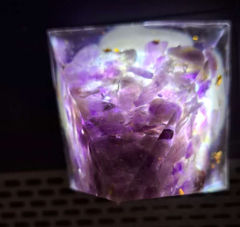 USB night light, Amethyst chip with gold leaf resin pyramid