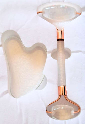 Quartz facial massage gift set