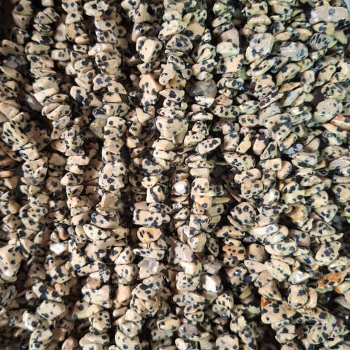 Dalmatian Jasper chip string, 80cm long, 4-12mm chips