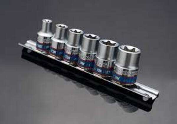 KING TONY SOCKET SET 3/8 FEMALE TORX E8 E18 RAIL | 3106PR