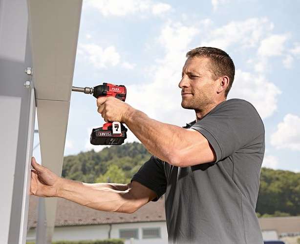 FLEX - 'Cordless brushless impact wrench set c/w 2x 5.0Ah batteries & intelligent charger in a L-...