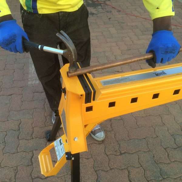 TONI - Power Clamp, reversible Jaws, foot operated - TWS-SJ1