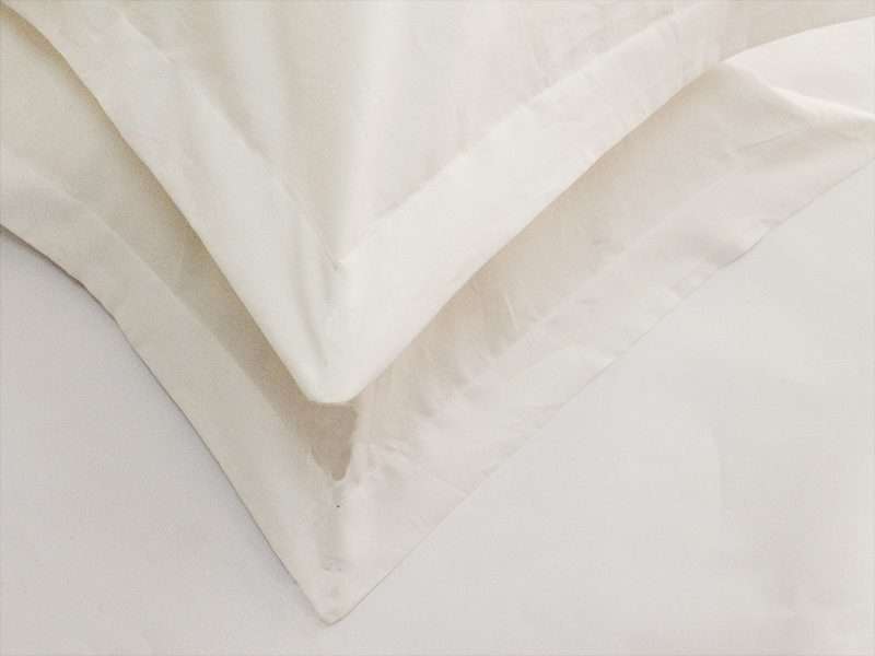 Rey's Fine Linen - Egyptian Collection - Oxford Pillow Cover Set