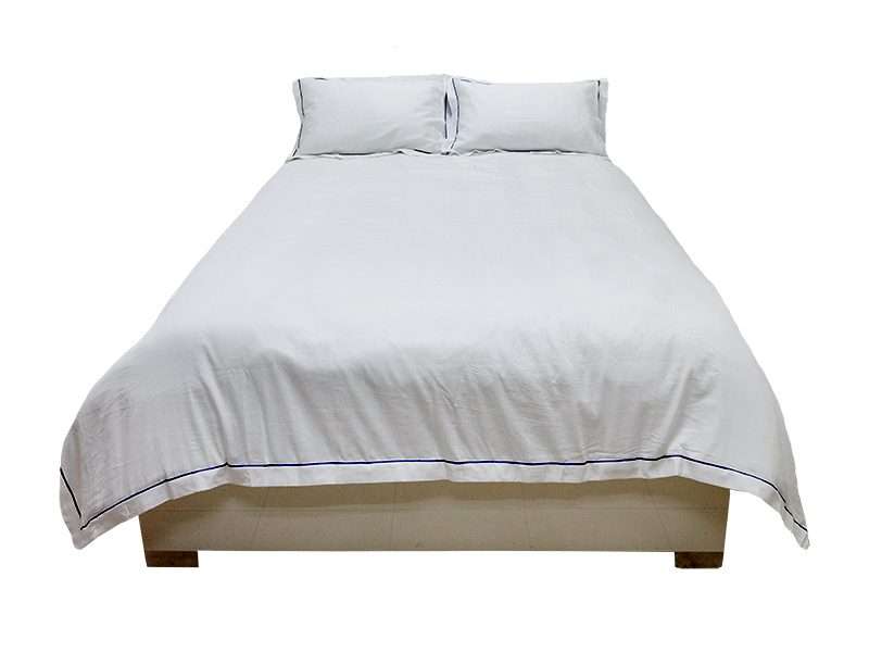 Rey's Fine Linen - Egyptian Collection - Oxford Victoria Blue Satin Stitch Pillow Cover Set