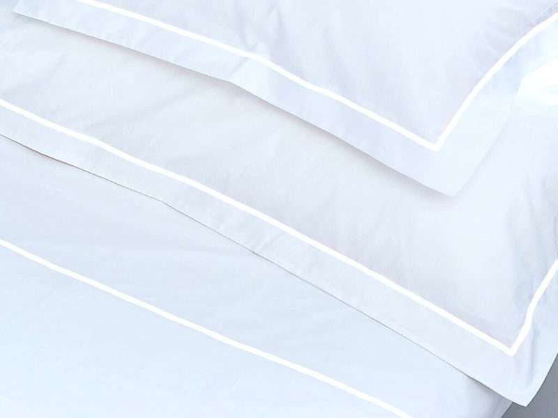 Rey's Fine Linen - Premium Collection - Oxford Optical White Satin Stitch Duvet Cover Set