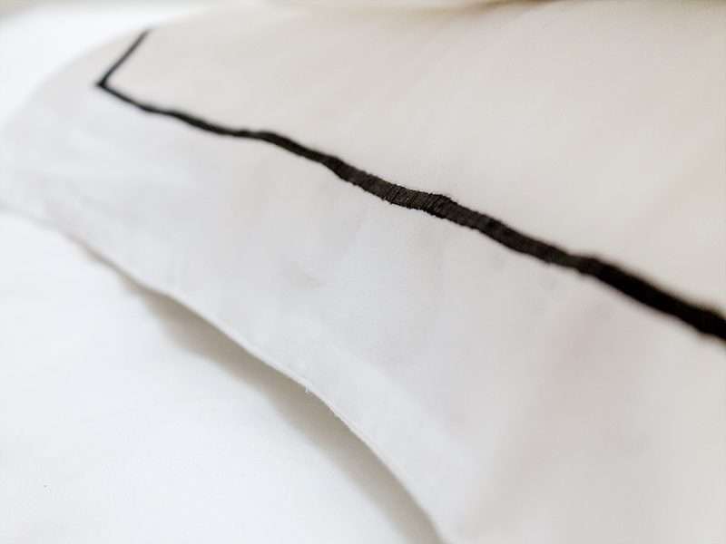 Rey's Fine Linen - Premium Collection - Oxford Jet Black Satin Stitch Pillow Cover Set