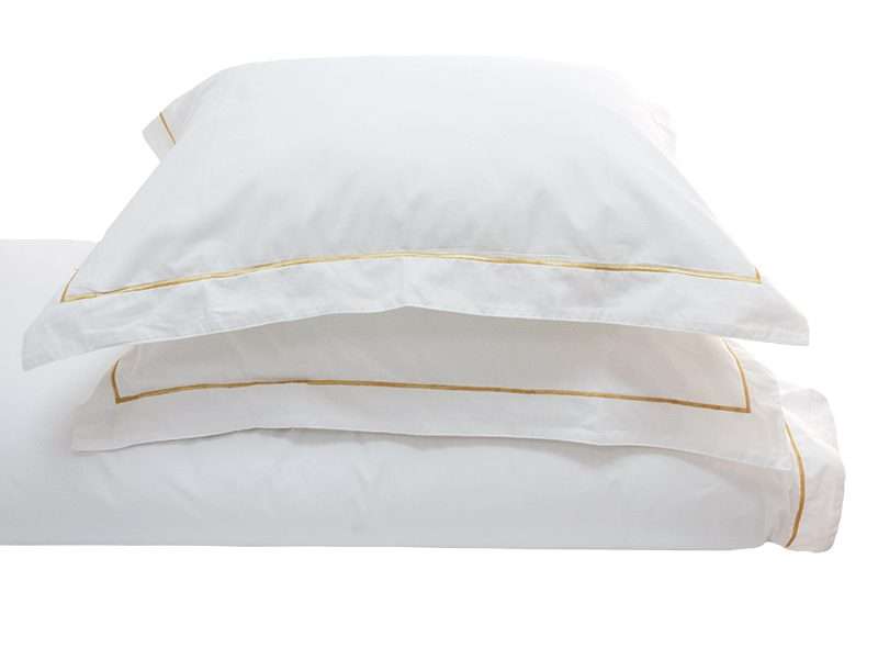 Rey's Fine Linen - Premium Collection - Oxford Gold Satin Stitch Pillow Cover Set