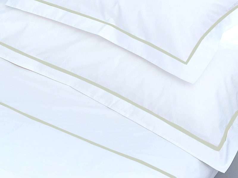 Rey's Fine Linen - Premium Collection - Oxford Wedding Bells Satin Stitch Pillow Cover Set
