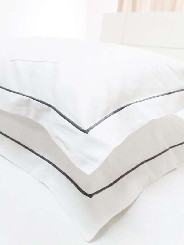Rey's Fine Linen - Egyptian Collection - Oxford Castlerock Satin Stitch Duvet Cover Set