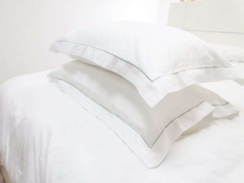 Rey's Fine Linen - Premium Collection - Oxford High-Rise Satin Stitch Pillow Cover Set