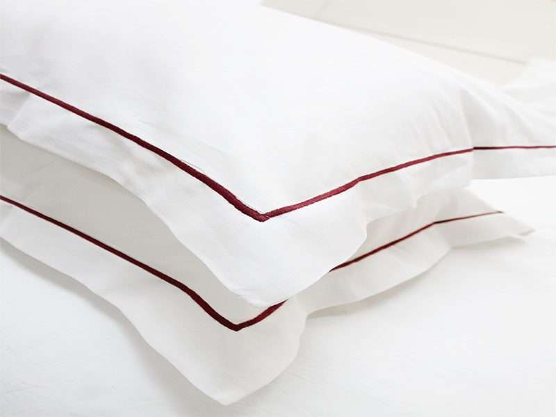 Rey's Fine Linen - Premium Collection - Oxford Red Pear Satin Stitch Pillow Cover Set