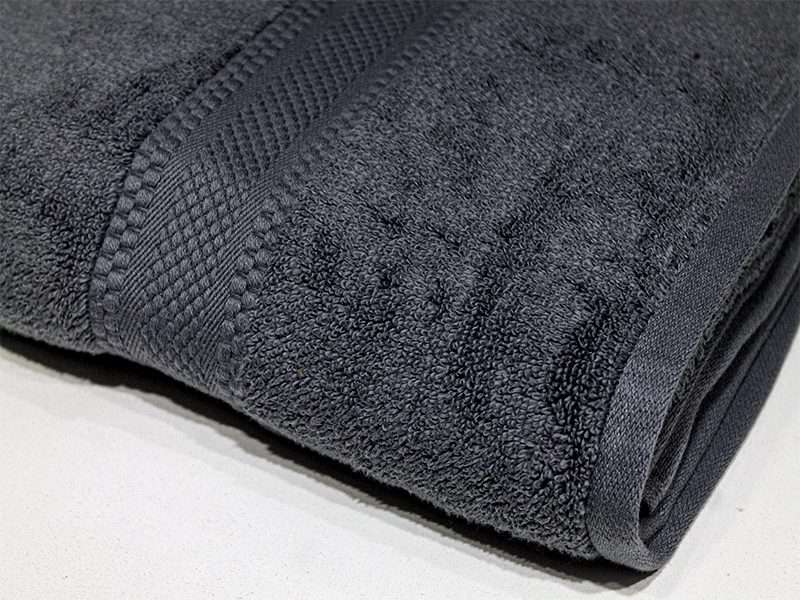 Bunty's Surplus Bath Sheet - Design 027