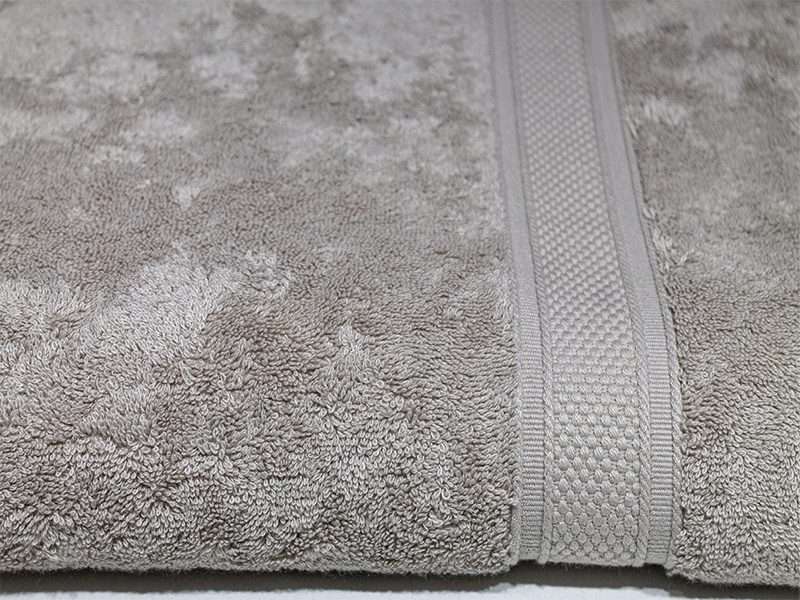 Bunty's Surplus Bath Sheet - Design 033