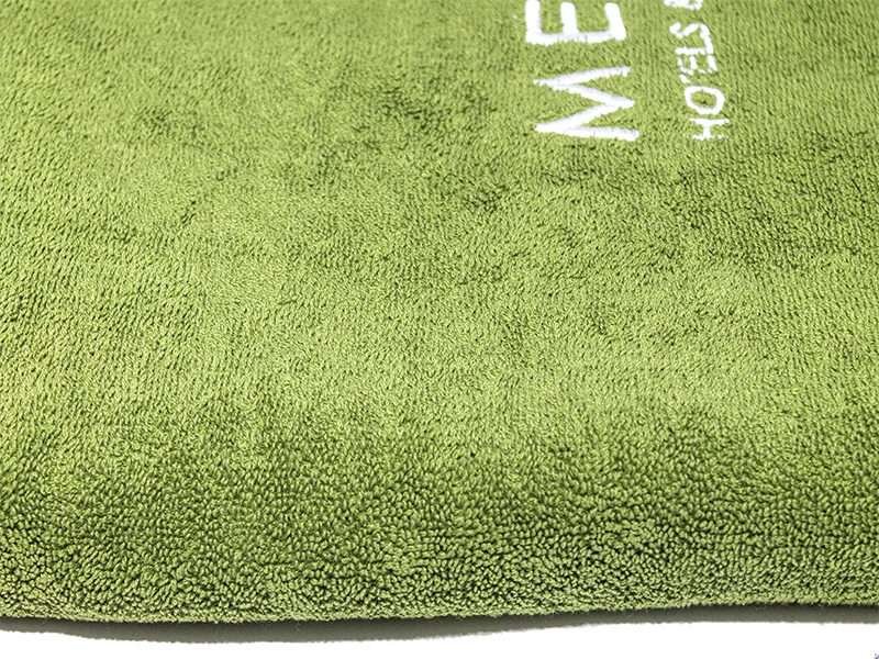 Bunty's Surplus Bath Sheet - Design 031