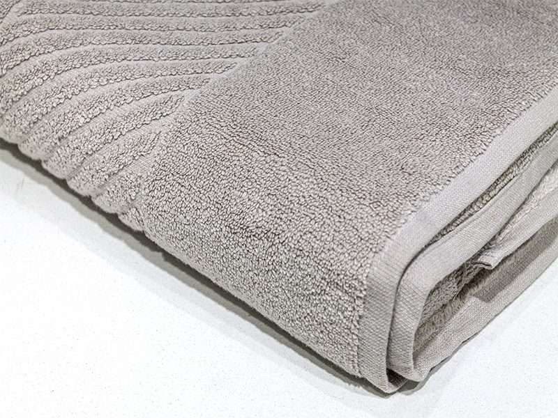 Bunty's Surplus Bath Sheet - Design 039