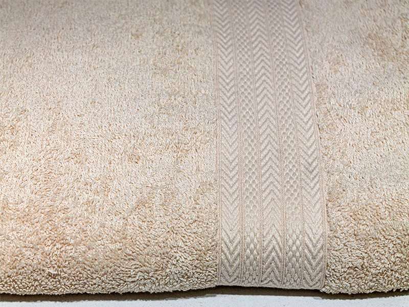 Bunty's Surplus Bath Sheet - Design 052