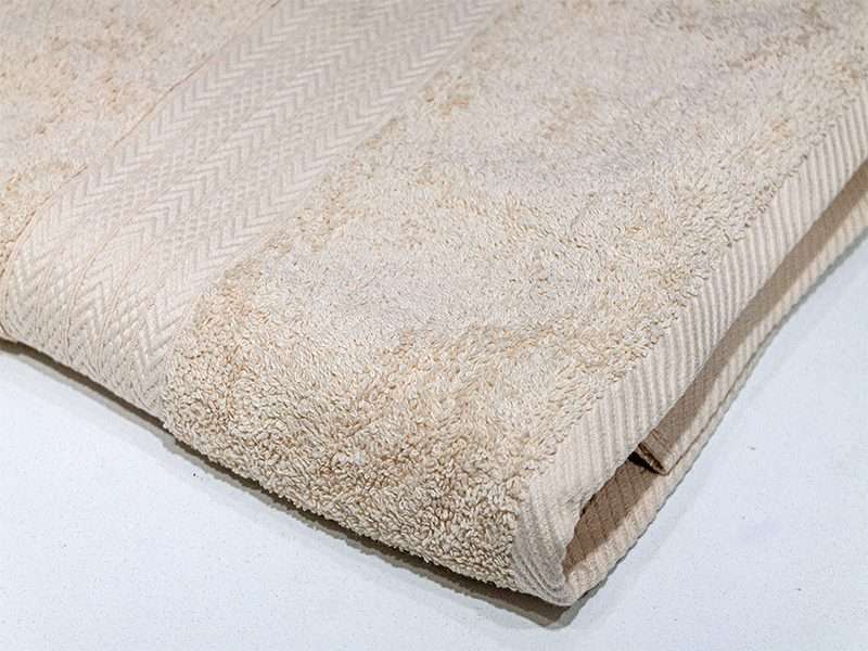 Bunty's Surplus Bath Sheet - Design 052