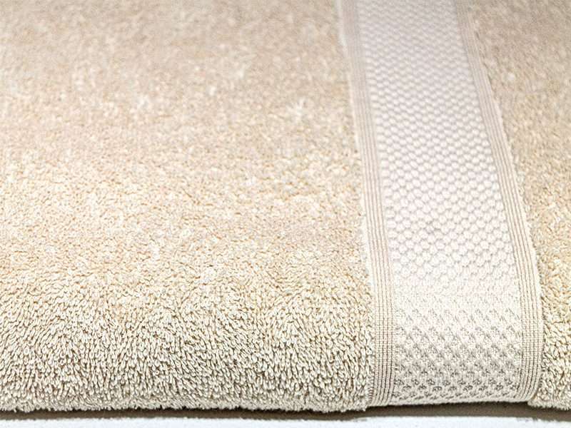 Bunty's Surplus Bath Sheet - Design 051