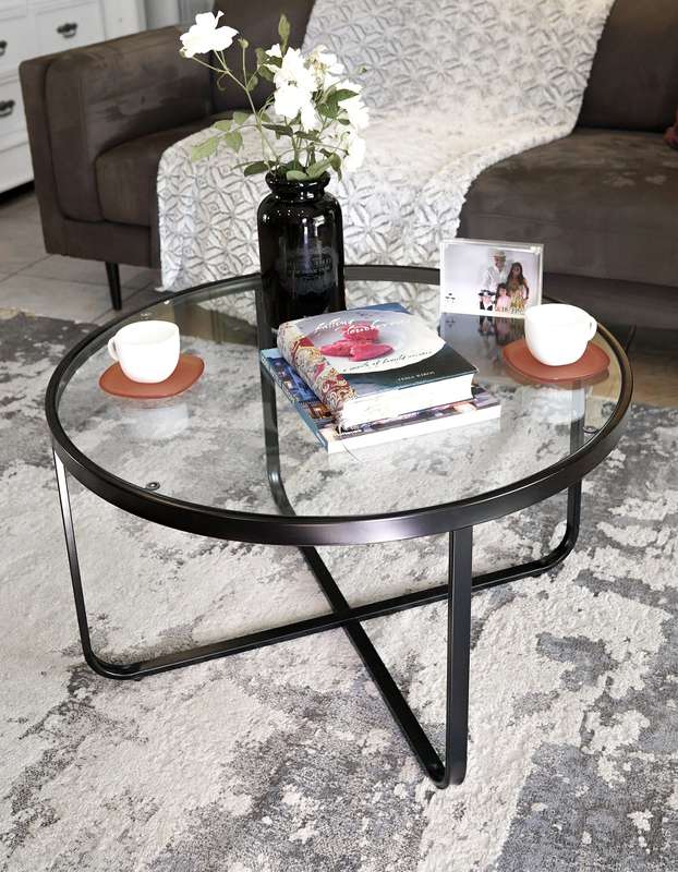 Fine Living Round Table - Glass Top