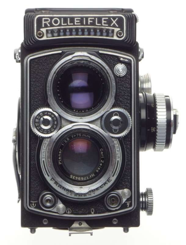 ROLLEIFLEX 3.5 f=75mm Zeiss Planar TLR medium format film camera 3.5/75 metered