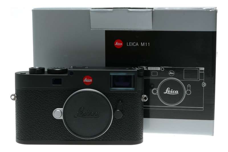 Leica M11 Black body RF digital camera Visoflex 2 Protector thumbs-up set