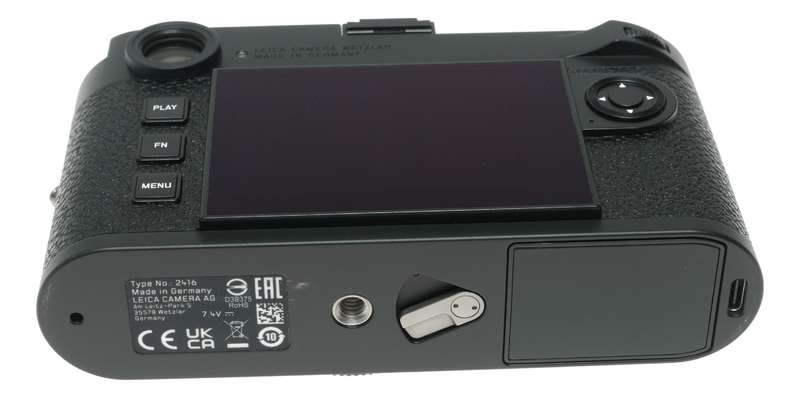 Leica M11 Black body RF digital camera Visoflex 2 Protector thumbs-up set