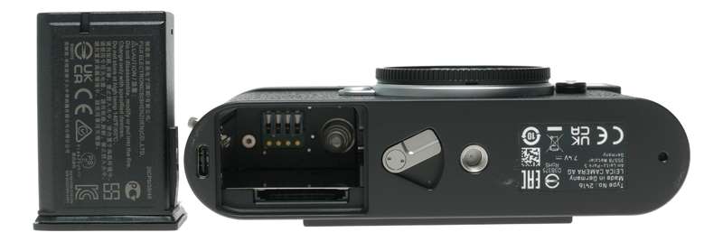 Leica M11 Black body RF digital camera Visoflex 2 Protector thumbs-up set