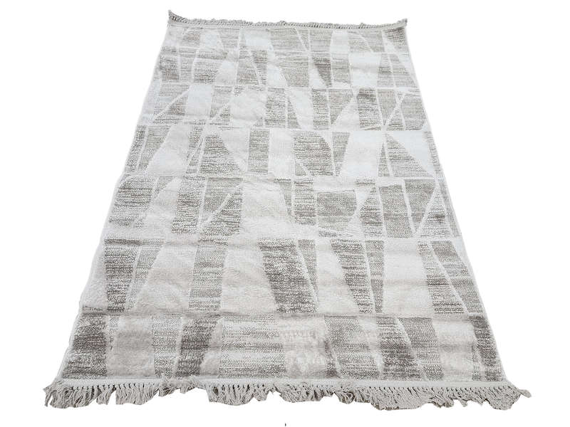 Beautiful Modern Machine Made Carpet - 170 x 120 CM