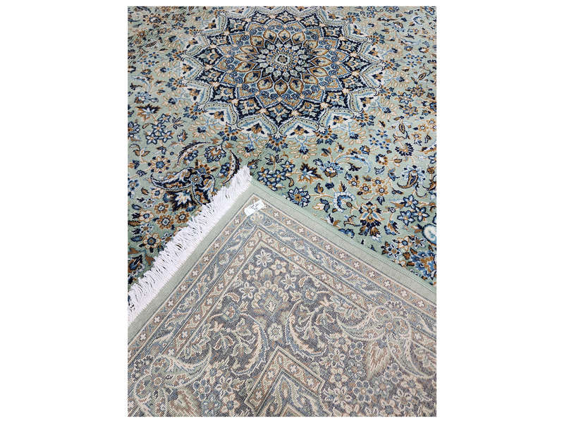 Stunning Kashan Persian Green Carpet - 300 x 200 CM
