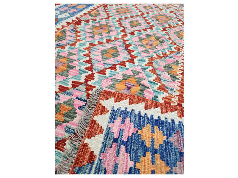 Stunning Afghan Choubi kilim 176 x 126 CM