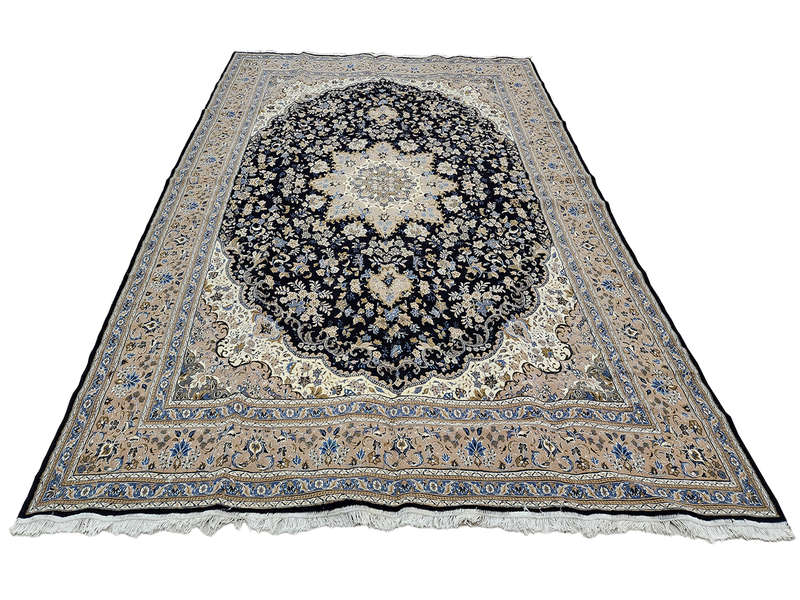 Top Quality Persian Kashan Machine Made Carpet - 400 x 300 CM