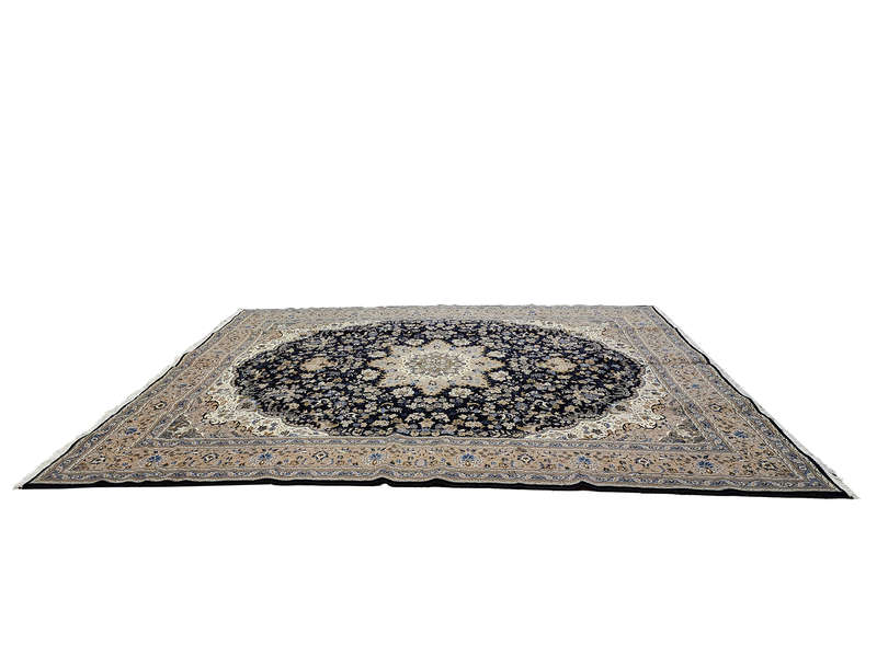Top Quality Persian Kashan Machine Made Carpet - 400 x 300 CM