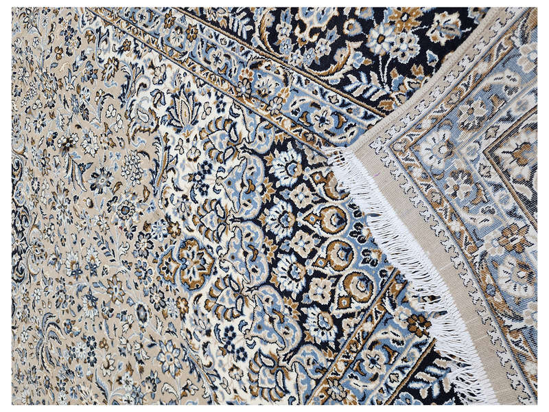 Best Quality Persian Kashan Machine Made Carpet - 400 x 300 CM