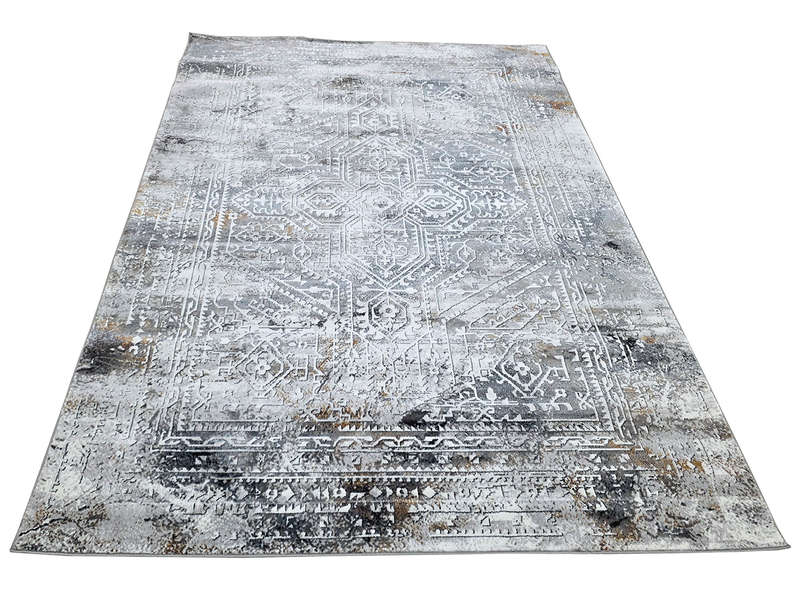 Gorgeous Vintage Style Machine Made Carpet - 290 x 200 CM