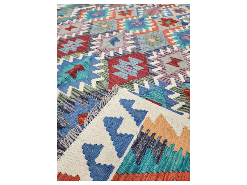 Beautiful Afghan Handwoven kilim 196 x 152 CM