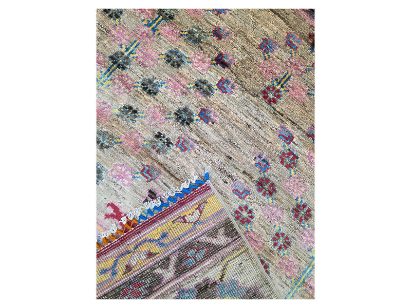 Beautiful Ariana Handmade Carpet 286 x 196 CM