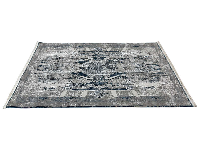 Stunning Machine Made Carpet - 290 x 200 CM