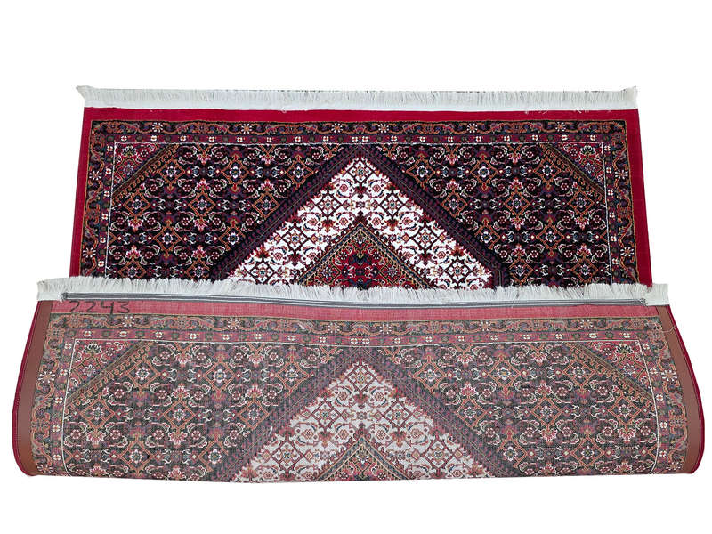 Red Square Machine Made Carpet - 150 x 150 CM