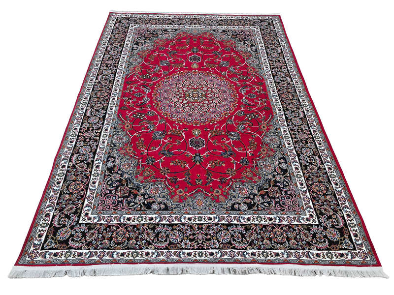 Persian Machine Made Carpet - 300 x 200 CM