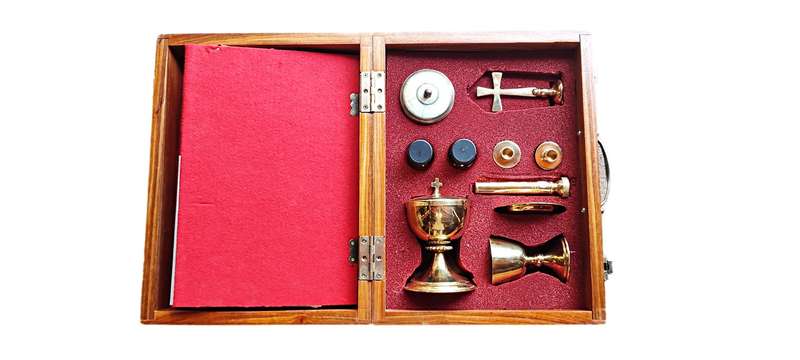 Large Mass Kit in Wooden Kiaat Engraved Case