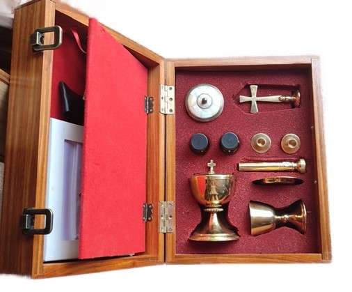 Large Mass Kit in Wooden Kiaat Engraved Case