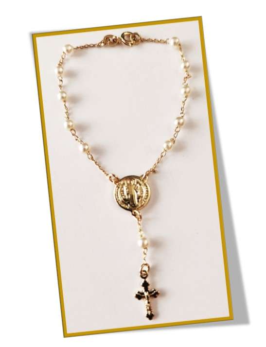 18kt Gold Filled St Benedict Pearl Bracelet