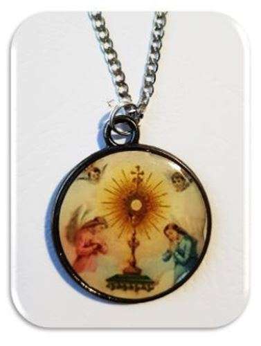 Blessed Sacrament Pendant and 45cm silver plated chain