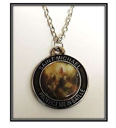 30mm St Michael the Archangel - Defend us in Battle - Glowing