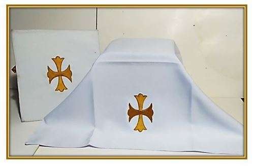 Burse and Chalice Veil in White/Cream