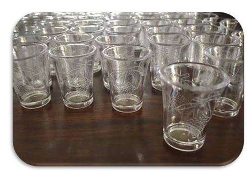 Pkt 10 - 3mm thick Communion plastic Glass with Vines & Grapes engraving
